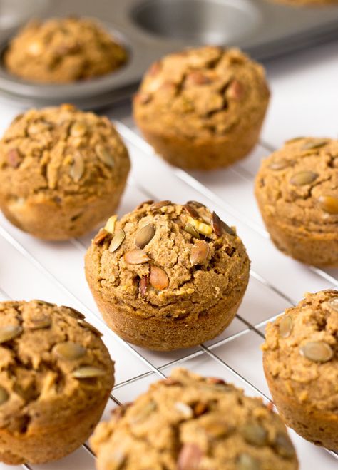 Acorn Squash Apple Muffins Meal Planning Recipes, Apple Muffins Healthy, Squash Muffins, Flax Seed Muffins, Egg Free Breakfast, Protein In Beans, Muffins Healthy, Moist Muffins, Acorn Squash Recipes