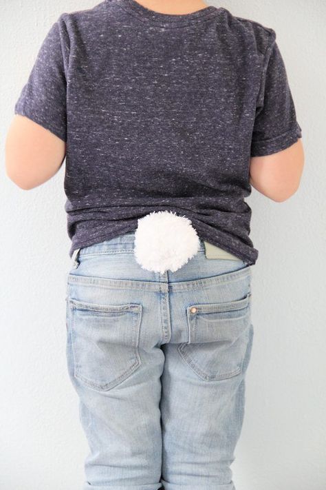 This little project is the perfect thing to turn your cute child into an adorable bunny. It takes minutes to make and your kids will love playing with them all year. It's a win, win!  Read more: http://www.ehow.com/how_5756858_make-bunny-ears-tails.html?utm_source=pinterest.com&utm_medium=referral&utm_content=inline&utm_campaign=fanpage Bunny Tail Costume, Diy Bunny Tail, Bunny Diy Costume, Make Bunny Ears, Diy Bunny Ears, Bunny Ears And Tail, Diy Bunny, Book Day Costumes, Rabbit Costume