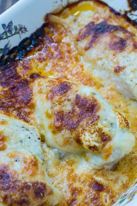 Creamy Baked Swiss Chicken - Spicy Southern Kitchen Swiss Cheese Chicken, Swiss Cheese Recipes, Swiss Chicken Bake, Chicken Thighs In Oven, Chicken Breast Oven Recipes, Chicken Casserole Recipes Healthy, Chicken Breast Oven, Grilled Chicken Breast Recipes, Swiss Chicken