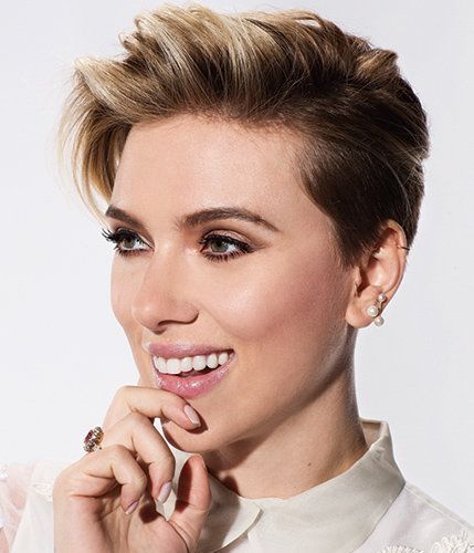 Scarlett Johansson Pixie Hair Inspo #beautyhairstyles Big Short Hair, Short Ombre Hair, Kate Mara, Long Pixie Cuts, Funky Hairstyles, Short Pixie Cut, Natasha Romanoff, Short Hair Styles Pixie, Pixie Cuts