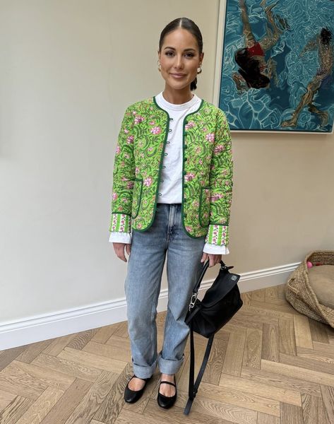 Louise Thompson Style, Louise Thompson, Photoshoot Looks, Wardrobe Makeover, Weekend Outfits, Office Outfit, Weekend Outfit, Office Outfits, Winter Style