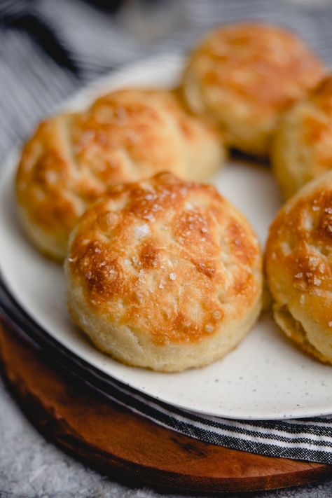 Mini Focaccia Mini Foccacia Rolls, Small Batch Focaccia, Mini Foccacia, Mini Focaccia, Foccacia Bread, Peanut Butter Oreo, Focaccia Recipe, Focaccia Bread, Silicone Baking Mat