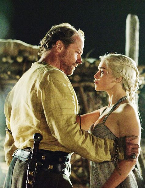 Jorah Mormont and Daenerys Targaryen Game Of Thrones Wallpaper, Ser Jorah Mormont, Ser Jorah, Emilia Clarke Daenerys Targaryen, Jorah Mormont, Iain Glen, Game Of Thrones Facts, Devious Maids, Hemlock Grove