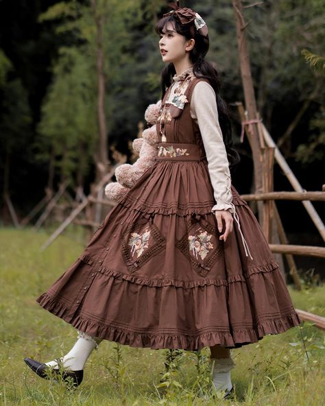 💐Cottagecore Lolita dress with square neckline and acorn embroidery in 3 colors, long and short version available. 👉Search 'NYA-289' on devilinspired.com #devilinspired #cottagecore #cottagecorefashion #lolitacoord #lolitafashionstyle #countrylolita Acorn Embroidery, Country Lolita, Dress With Square Neckline, Cottagecore Fashion, Lolita Dress, Square Necklines, Square Neckline, Embroidery, Wardrobe