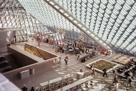 Interior Seattle Public Library | by Russell_Collages Seattle Library, Seattle Central Library, Seattle Public Library, Seattle Architecture, Library Interior, Library Living Room, Creative Office Space, Visit Seattle, Rem Koolhaas