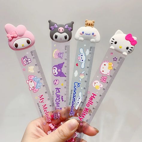 1.91PEN 86% de DESCUENTO|Sanrio Regla de Hello Kitty Kuromi My Melody, Cinnamoroll de dibujos animados, regla de 15cm, regalo de papelería Kawaii, al azar, 1 piezas| | - AliExpress Hello Kitty School Supplies, Miraculous Ladybug Toys, Hello Kitty School, Cinnamoroll Cartoon, Hello Kitty Merchandise, My Melody Cinnamoroll, Cute Stationary School Supplies, Whatsapp Wallpaper Cute, Cute School Stationary