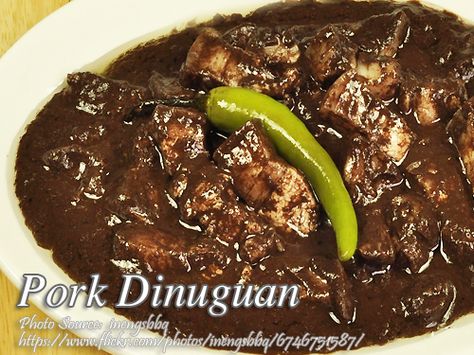 https://www.panlasangpinoymeatrecipes.com/dinuguan-recipe.htm #Dinuguan #PorkBlood Dinuguan Recipe, Pilipino Food Recipe, Filipino Pork Recipes, Phillipino Food, Panlasang Pinoy Recipe, Philippine Cuisine, Philippines Recipes, Filipino Food Dessert, How To Cook Pork