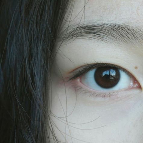 Epicanthic Fold, Send Me Pics, Monolid Eyes, Asian Eyes, Nails Done, Aesthetic Eyes, Poses References, My Nails, Pretty Eyes