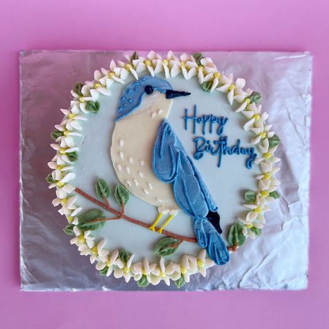 Bird Cupcake Cake, Birthday Cake Bird Theme, Cake Bird Theme, Fondant Bird Cake Topper, Blue Jay Cake, Bird Cakes Birthday, Bird Cake Ideas, Bird Theme Cake, Bird Cake Design