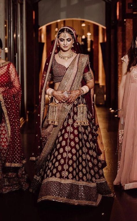 Best Lehenga Designs, Indian Wedding Dress Bridal Lehenga, Maroon Bridal Lehenga, Bridesmaid Lehenga, Bridal Lehenga Designs, Latest Bridal Lehenga, Wedding Lehenga Designs, Lehenga Red, Bridal Lehenga Collection