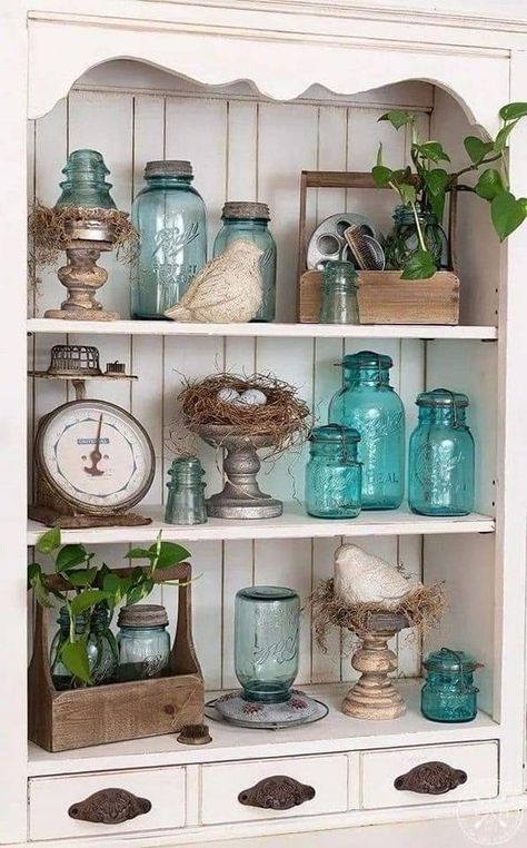 Diy Farmhouse Ideas, Cheap Solar, Hutch Decor, Vintage Farmhouse Decor, Farmhouse Decoration, Farmhouse Decor Living Room, Funky Junk, A Shelf, Vintage Farmhouse