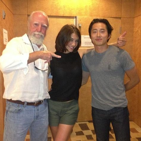 Glen And Maggie, Steve Yeun, Steven Yuen, Glenn Y Maggie, Twd Memes, Twd Funny, Scott Wilson, Steven Yeun, Walking Dead Cast