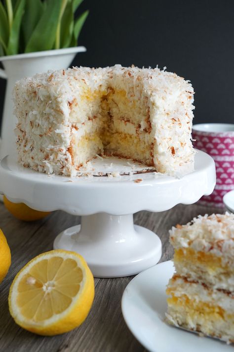 Lemon Coconut Cake Lemon Coconut Cake, Almond Joy Cake, Citrus Punch, Coconut Cream Cake, Lemon And Coconut Cake, Lemon Cheesecake Bars, Sweet Potato Cake, Coconut Cake Recipe, Lemon Curd Recipe