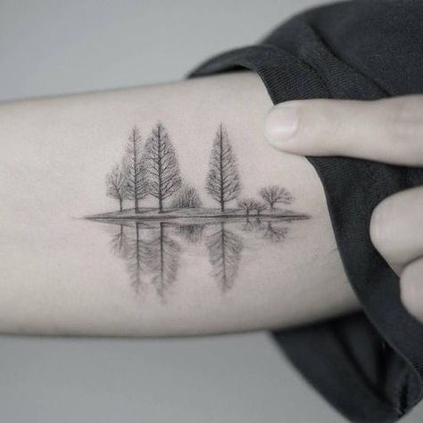 17 Best ideas about Lake Tattoo on Pinterest | Winter tattoo, Ink ... Natur Tattoo Arm, Winter Tattoo, Tattoo Sonne, Lake Tattoo, Water Tattoo, Landscape Tattoo, Forest Tattoos, Geniale Tattoos, Disney Tattoo