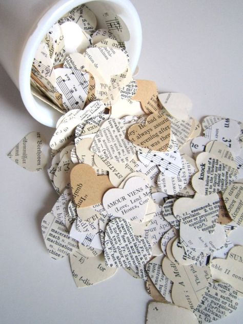 Romantic Heart Confetti / Vintage Wedding Decor . Paper Hearts - Etsy Ireland Heart Wedding Favors, Biodegradable Confetti, Heart Confetti, Paper Confetti, Romantic Heart, Vintage Wedding Decorations, Old Book Pages, Wedding Confetti, Paper Heart