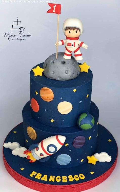 Space Theme Birthday Cake, Gateau Baby Shower Garcon, Space Birthday Party Ideas, Space Cakes, Tort Hello Kitty, Solar System Cake, Ship Cake, Rocket Cake, Planet Birthday