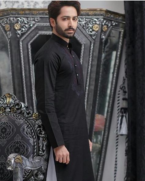 3,699 Likes, 8 Comments - Mona Butt 🇵🇰 (@mona.butt99) on Instagram: “@danishtaimoor16 @sanajaved.official 😍😍💕😇 💕 💋😍 💖😍💖 in 💰💲 @geokhelopak 📺📺📺 fOr the prOmotiOn Of 🎬🎬…” Bollywood Style Black Jamawar Kurta, Black Kurta Pajama Men Design, Black Kurta Pajama Design, Eid Black Jamawar Kurta, Full Black Kurta Pajama Men, Pakistani Kurta, Indian Kurta, Indian Men Fashion, Shalwar Kameez