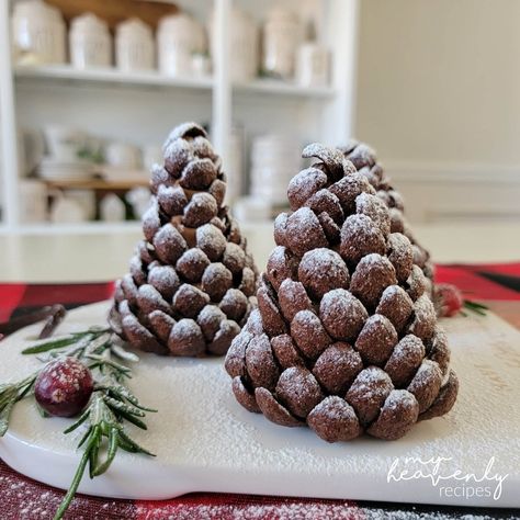 Chocolate Pinecones, Pinecone Cookies, Christmas Cake Balls, My Heavenly Recipes, Sweet Potato Cheesecake, Heavenly Recipes, Peanut Butter Balls Recipe, Chocolate Cereal, Chocolate Melting Wafers