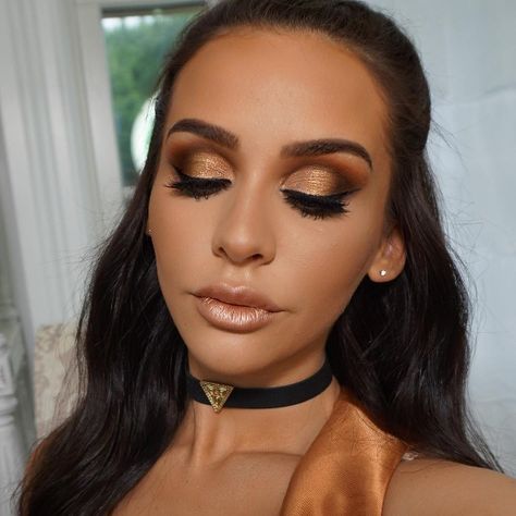 Carli Bybel Makeup, Golden Makeup, Pageant Makeup, Metallic Makeup, Beauty Tutorial, Carli Bybel, Carnival Makeup, Best Beauty Tips, Birthday Dress