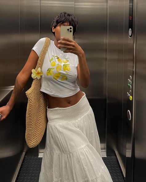 my summer uniform🍋☀️🌼 Charleston Fits, Vacay Fits, Curvy Casual Outfits, Summer Uniform, Vacation Looks, Cruise Outfits, Future Outfit, Summer Outfit Inspiration, Streetwear Fashion Women