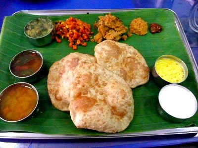 Vegetarian Food of Chennai. Poori Masala, South Indian Breakfast Recipes, Booking Available, Tiffin Recipe, Bus Stand, Kochi Kerala, Recipes In Tamil, Indian Bread, Family Restaurant