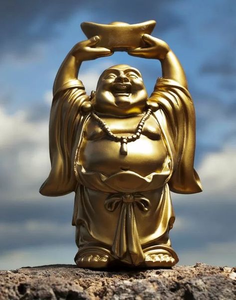 Buddha Statue Meaning, Image Zen, Buddha Wallpaper, Rome Antique, Happy Buddha, Laughing Buddha, Hd Phone Wallpapers, Buddha Image, Family Halloween Costumes