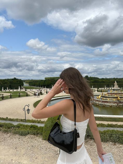 #versailles #france #palace #gardens France Palace, Paris Ideas, Palace Gardens, Versailles France, Paris Pictures, Palace Of Versailles, Euro Summer, Louvre Paris, Paris Photos