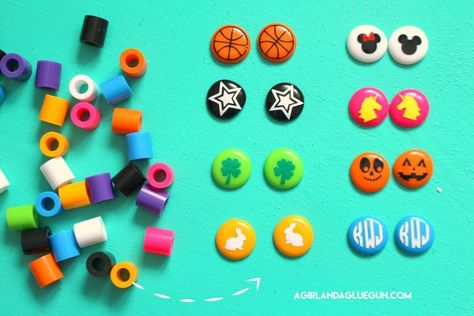 Melted Beads, Diy Resin Earrings, Cricut Earrings, Plastic Bottle Flowers, Melty Beads, Melting Beads, Beaded Jewels, Cricut Joy, Pin Art