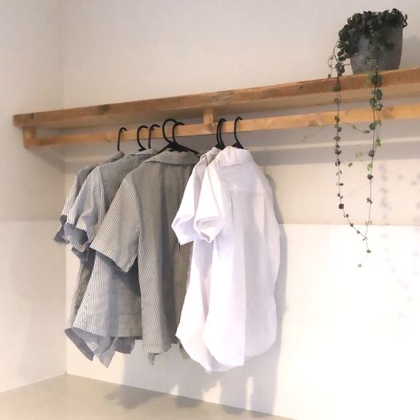 Floating Shelf Wardrobe, Floating Clothes Rack, Shelf With Hanging Rod, Dorm Room Decor Diy, Wall Hangers For Clothes, Floating Shelves Wood, Laundry Shelf, Alcove Wardrobe, Space Hacks