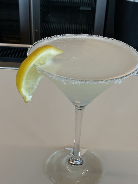 Lemon Drop Martini Aesthetic, Lemon Drop Aesthetic, Fillers Aesthetic, Martini Aesthetic, Capricorn Energy, Lemon Martini, Beautiful Drinks, Trend Tiktok, Lemon Drop Martini