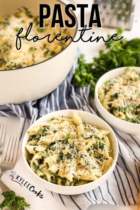 Comforting and delicious, Pasta Florentine is packed with spinach and cheese and makes a great weeknight dinner! Super easy to pull together, the whole family will enjoy this. #pasta #florentine #spinach #vegetarian Pasta Florentine, Florentines Recipe, Pasta With Spinach, Healthy Pasta, Savory Food, Delicious Pasta, Spinach Pasta, Healthy Pasta Recipes, Spinach And Cheese