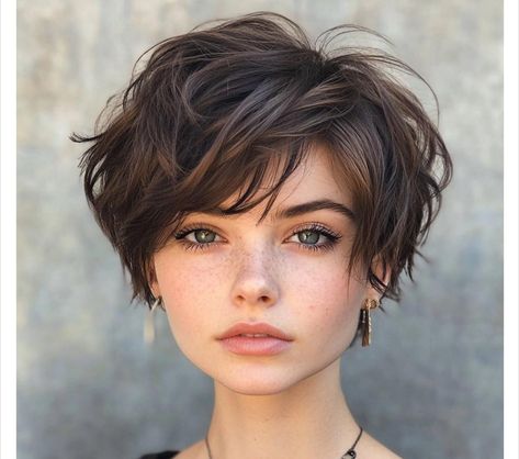 Funky Pixie Cut For Thick Hair, Super Short Layered Hair, Middle Part Pixie Haircut, Gender Neutral Haircut, Karen Haircut, Elegant Straight Hairstyles, Short Haircuts Ideas, Layered Haircut Ideas, Fun Hairstyles