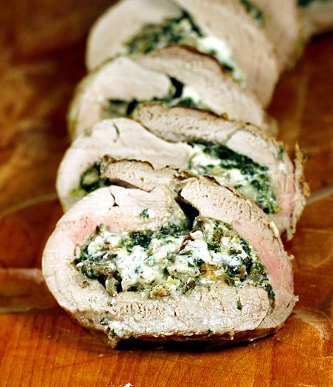 Pork tenderloin stuffed with goat cheese, spinach, mushrooms and bacon Tenderloin Recipes Oven, Pork Tenderloin Stuffed, Pork Cooking Temperature, Whiskey Sauce, Cooking Pork Tenderloin, Bacon In The Oven, Stuffed Pork, Pork Loin Recipes, Fall Comfort Food