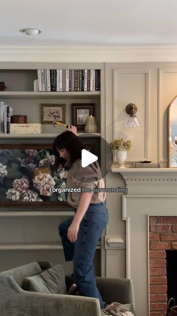 Shelby | Pretty in the Pines on Instagram: "9 months later and we finally mounted a TV in this house📺 comment “links” for details in your inbox! I did a shelfie method inspired by @reserve_home & @hummusbirrd and I loooove the end result and how spacious this room feels now. #tvmount #frametv #livingroomdecor #livingroom #homedecor #cozyfall" Tv In Cottage Living Room, Pretty In The Pines Living Room, Pretty In The Pines Shelby, Eclectic Minimalism, Hide Tv, Pretty In The Pines, Cottage Living Room, Hidden Tv, Staging Ideas