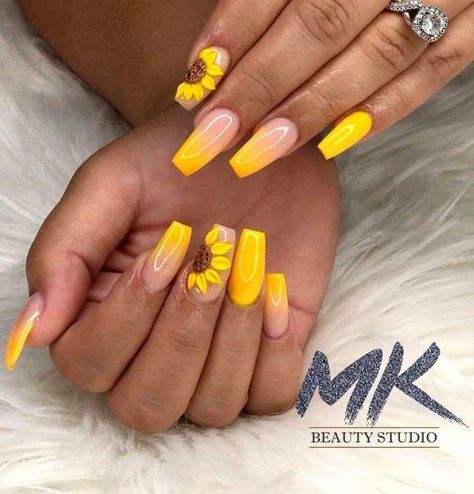 Yellow Ombre Nails, Gel Powder Nails, Acrylic Nails Yellow, Bright Summer Acrylic Nails, Sunflower Nail Art, Mobile Nails, Yellow Nails Design, Unghie Nail Art, Summer Sunflower