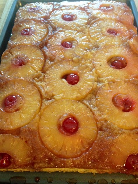 Pineapple Upside Down Cake From Scratch, Pineapple Upside Down Bundt Cake Recipe, Pineapple Upside Cake, Cake Pineapple, Pineapple Desserts, Cake Stuff, Cake Recipes From Scratch, Pineapple Upside, Pineapple Upside Down Cake