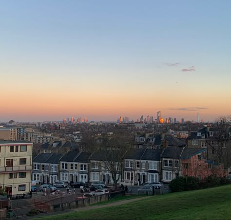 British Town Aesthetic, British Summer Aesthetic, London Vibes Aesthetic, London Summer Aesthetic, London Core, Seeing The Future, Moment 4 Life, London Landscape, Summer In London