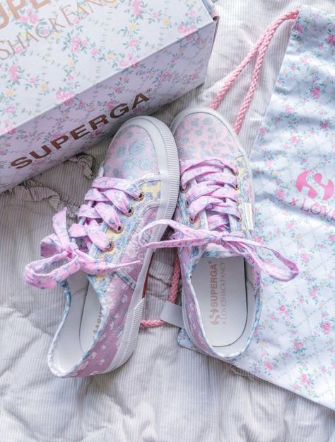 Love Shack Fancy Shoes, Loveshackfancy Shoes, Shoes Preppy, Foot Shoes, Women Dress Online, Preppy Shoes, Kicks Shoes, Love Shack Fancy, Nails Home