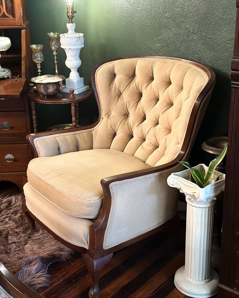 𝐒𝐎𝐋𝐃— Vintage Cream Velvet Tufted Chair. Beautiful tufted arm chair with a neutral, cream colored upholstery. It would make a great living room accent chair or comfy lounging spot in a reading nook. In very good condition with minor wear on the wood frame due to age. No stains or tears in the upholstery. 32”w x 29”d x 35”t, seat 19”t $170 This piece can be seen in store while still available. Pick up, local delivery or uShip. 📍Columbia, PA Dm to purchase or get a shipping quote! ______... Velvet Tufted Chair, Great Living Room, Vintage Mid Century Furniture, Tufted Chair, Tufted Arm Chair, Scandinavian Furniture, Century Furniture, Accent Chairs For Living Room, Wishbone Chair