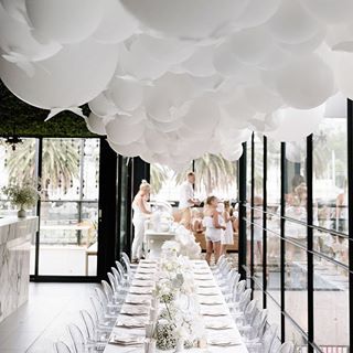 We never thought a toddler’s birthday party could look so chic and so fun at the same time! —————  Check out Zara's magical white, gold and marble themed birthday party live on hooraymag.com now x  —————  Zara’s Mum: @frankiloveszara  Photography by @oliviaandthyme + Styling by @creatingbeautiful x All White Party Ideas Events, All White Birthday Party Decoration, White Party Furniture, 21st White Party, 30th Birthday White Party, High End Birthday Party, White Hens Party Theme, White Birthday Theme Decoration, All White Birthday Decorations