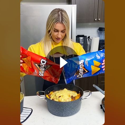 Upside Down Nachos, Dorito Nachos, Nachos Supreme Recipe, Best Nacho Recipe, Mince Dishes, How To Make Nachos, What The Fork, Nachos Supreme, Doritos Nachos