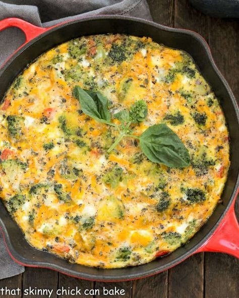 Roasted Broccoli Frittata - an easily adaptable, delicious egg recipe that's delicious to eat any time of day! Frittata Recipes Baked, Fritata Recipe, Broccoli Frittata, Leftover Vegetables, Baked Frittata, Egg Frittata, Easy Frittata, Egg Recipe, Frittata Recipes