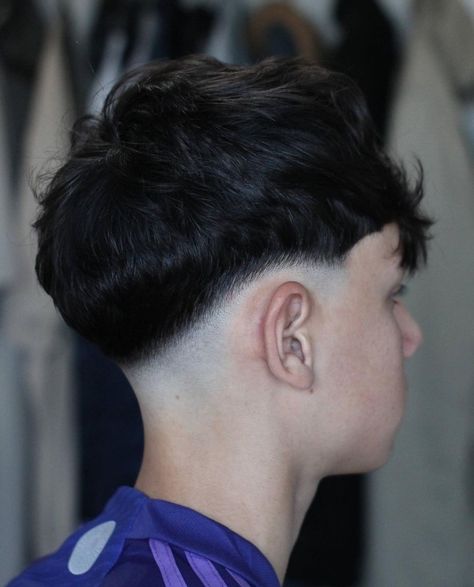 Low Fade Redondo, Boys Fade Haircut, Haikyuu Cosplay, Low Skin Fade, Flat Top Haircut, Edgars Haircut, Asian Man Haircut, Low Fade Haircut, Cool Room Designs