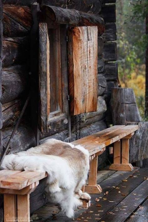 Cabin Building, Rustic Home Design, A Log, Cabins And Cottages, Cabin Life, Mountain Cabin, Rustic Cabin, Cabins In The Woods, Rustic Interiors