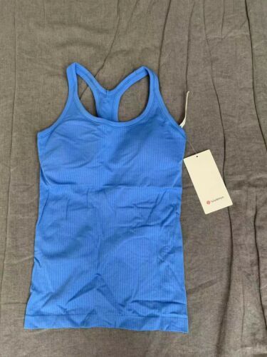 Lulu Tank Tops, Lululemon Size 2, Lululemon Workout Outfits, Lulu Shirts, Lululemon Wishlist, Lulu Tank Top, Lulu Tops, Lulu Shirt, Lulu Tank