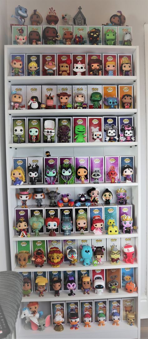 Disney Funko Pop List, Pop Doll Display, Funk Pop Display Ideas, Funky Pop Collection, Pop Figures Display Shelves, Disney Funko Pop Collection, Funky Pop Display, Funko Pops Display, Disney Funko Pop Display