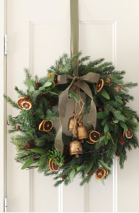 Christmas Reef, Megan Miller, Decorating For Christmas, Christmas Door Wreaths, 12 December, Christmas Inspo, Minimalist Christmas, Christmas Home Decor, Christmas Door Decorations