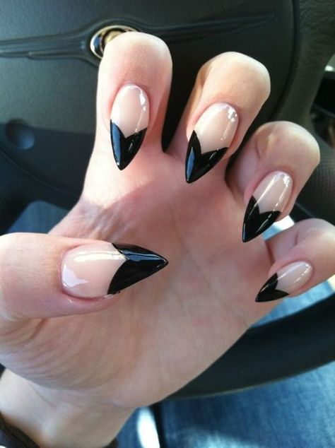 Clear and Black Stiletto Nails fashion nail pretty nail art nail ideas nail designs manicures stiletto nails Black Stiletto Nails, Thanksgiving Nail Designs, Thanksgiving Nail Art, Stiletto Nail Art, Cute Christmas Nails, Christmas Gel Nails, Stiletto Nails Designs, Cute Gel Nails, Christmas Nails Acrylic