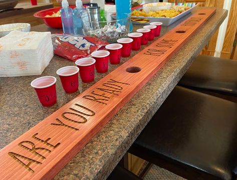 Ski Shot Board Diy, Shotski Design Ideas Diy, Shot Ski Design Ideas, Shotski Design Ideas, Ski Ideas, Shot Board, Shot Ski, Ski Board, Ski Wedding