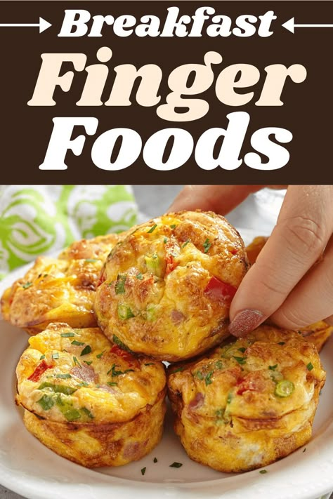 Simple Breakfast Snacks, Breakfast Celebration Ideas, Mini Breakfast Foods For Party, Convention Food Ideas, Brunch Hand Foods, Brunch Recipes Finger Food, Breakfast Finger Food Ideas, Breakfast Recipes For Party, Mini Breakfast Appetizers